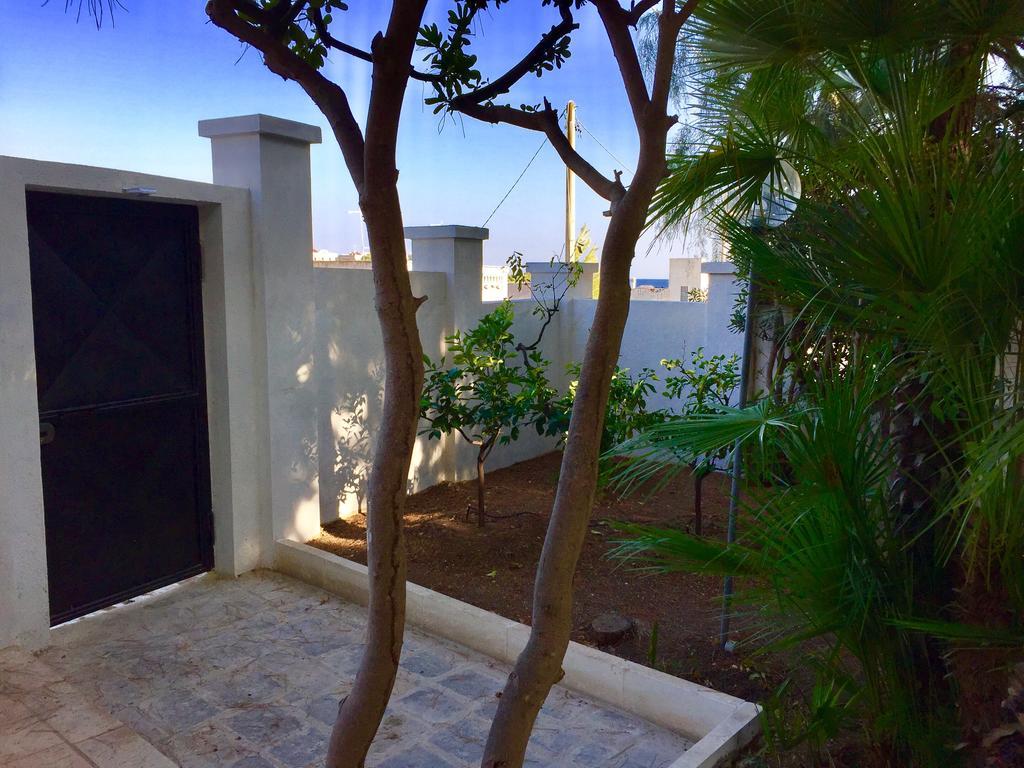 Le Due Pigne (Adults Only) Villa Taranto Exterior photo
