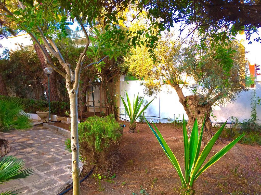 Le Due Pigne (Adults Only) Villa Taranto Exterior photo
