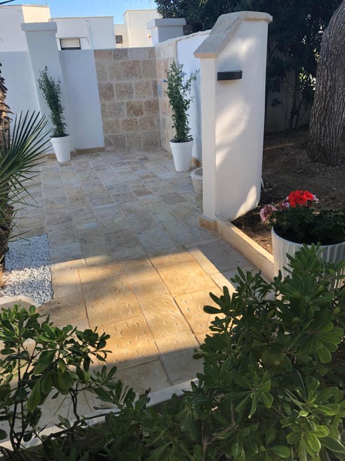 Le Due Pigne (Adults Only) Villa Taranto Exterior photo